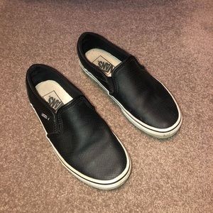 Black Women’s Vans (Size 7)
